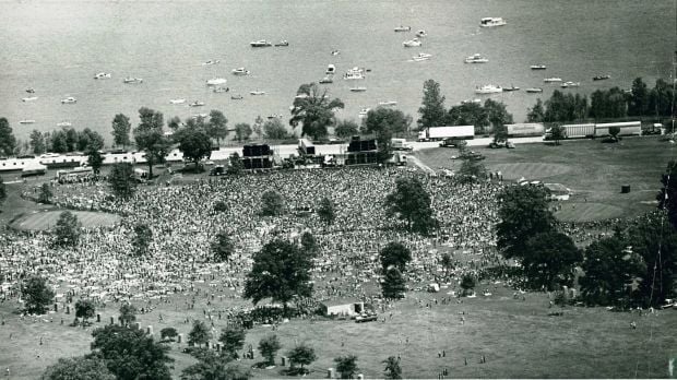 19780716 -- Mississippi River Jam